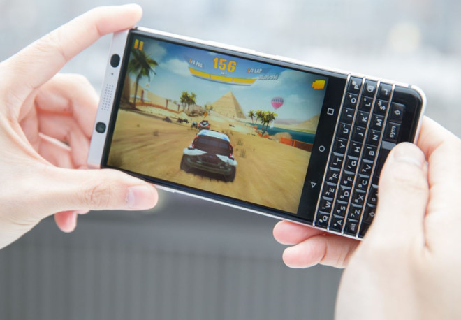 10 lý do nên vứt bỏ iphone 7 để mua blackberry keyone